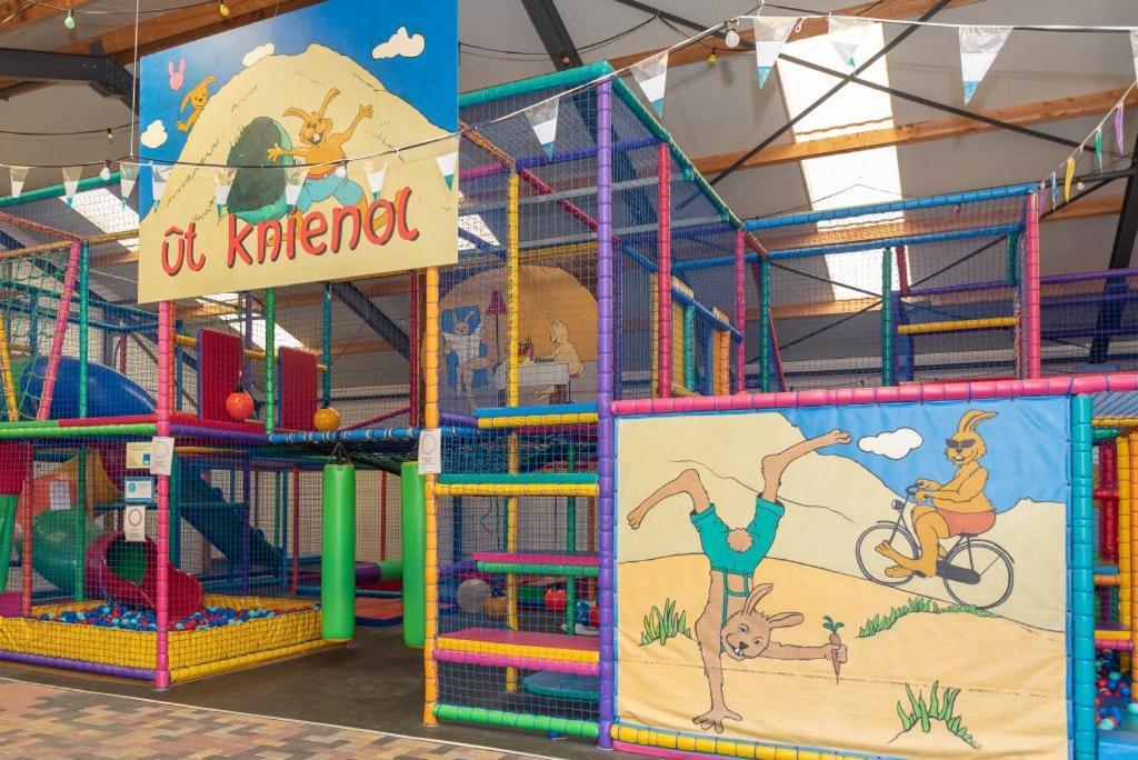 Camping De Duinhoeve Chalet Zeeland Not For Companies Burgh-Haamstede Eksteriør bilde